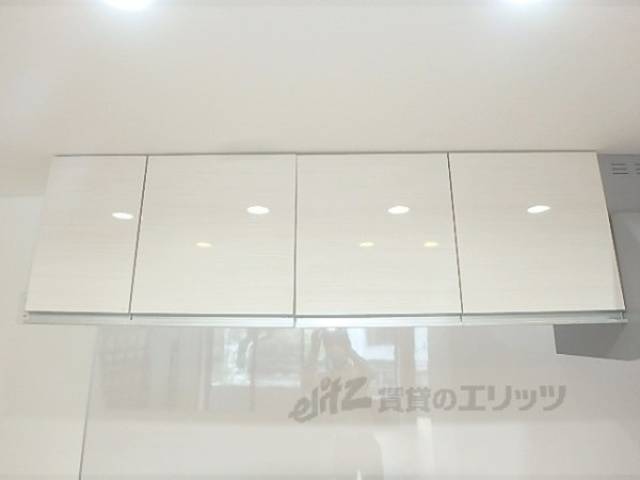 収納　キッチン上