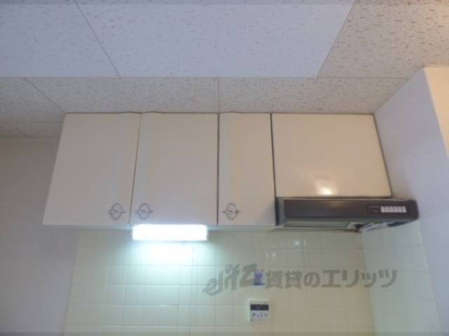 キッチン　収納