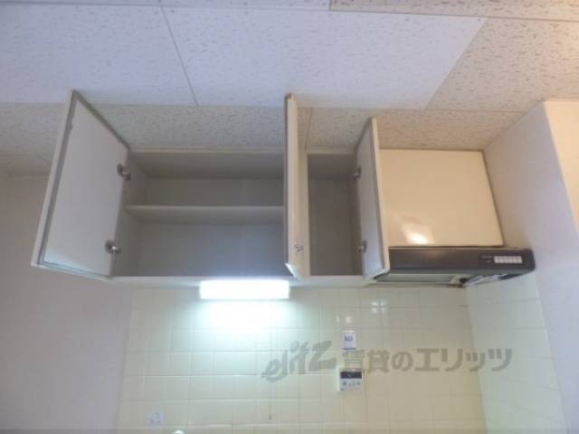 キッチン　収納