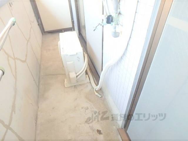 洗濯機置場　給湯スイッチ