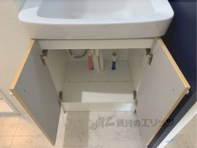 洗面所　収納下部