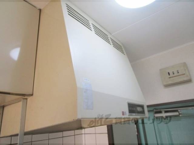 キッチン　換気扇