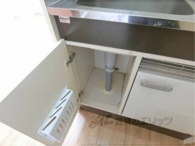 キッチン　下部収納