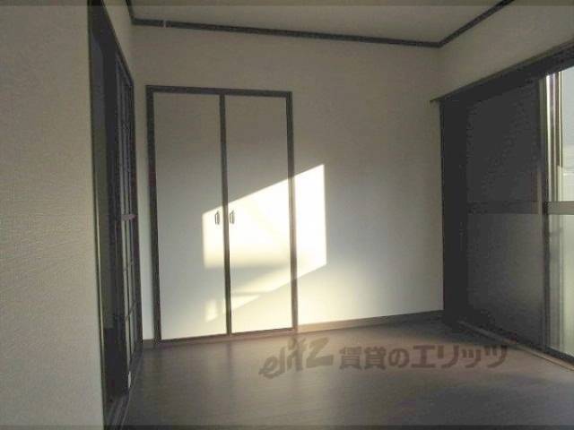 洋室　南向きのお部屋になっています