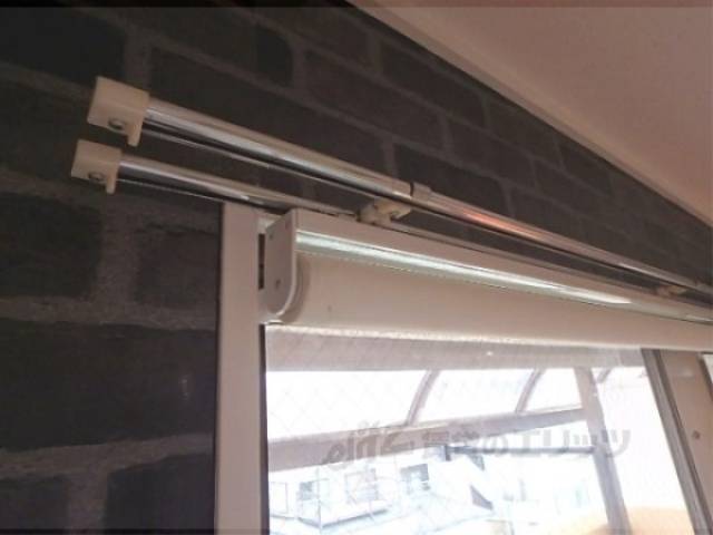 カーテンレール