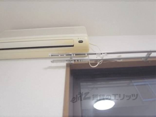 カーテンレール