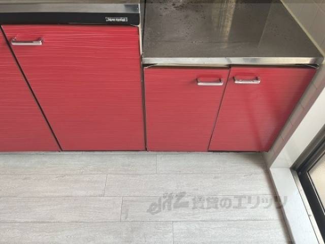 キッチン　下部収納