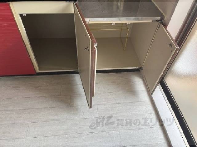 キッチン　下部収納