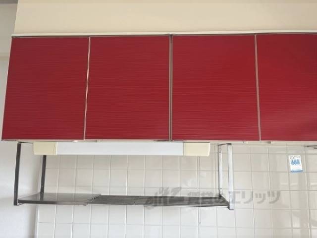 キッチン　上部収納