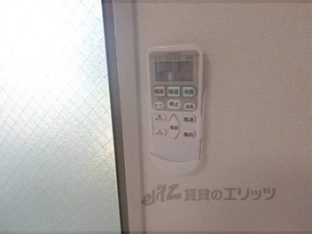 エアコン　エアコンリモコン