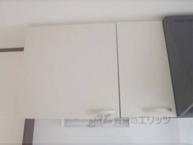 キッチン　上部　棚