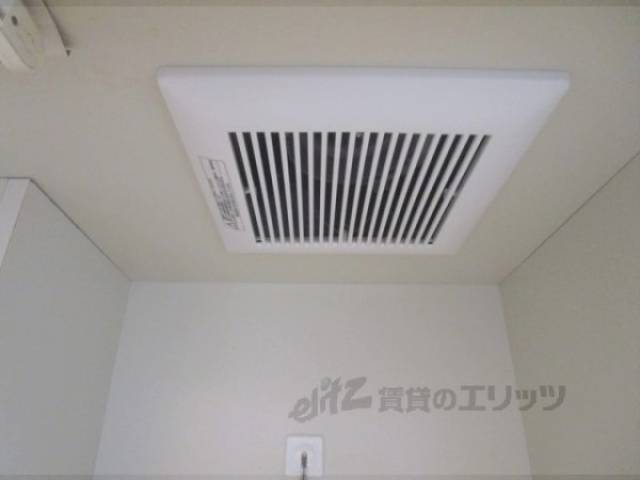 キッチン　換気扇