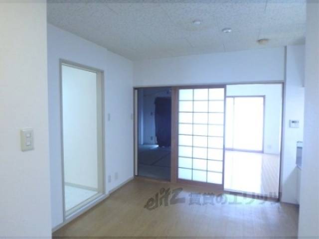 リビング　ダイニング