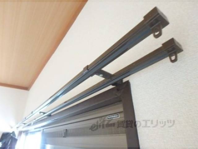 カーテンレール