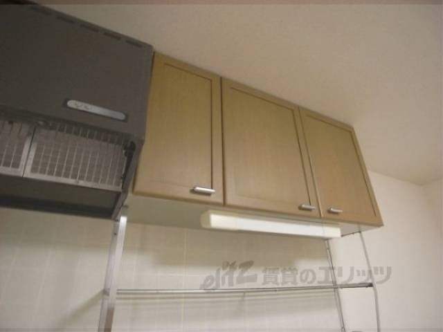 キッチン　キッチン上部収納