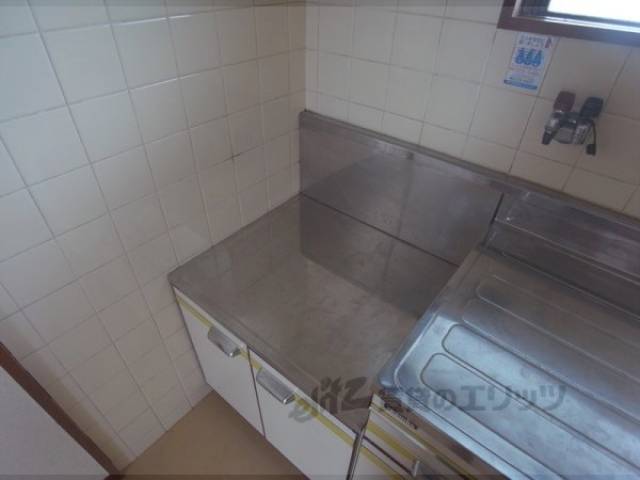 キッチン　コンロ置き場