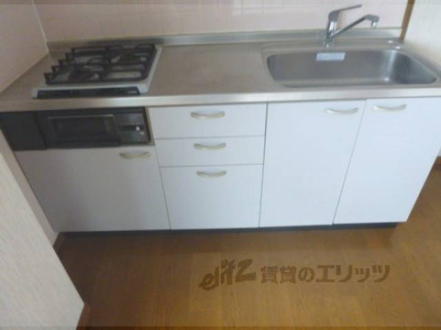 キッチン　収納
