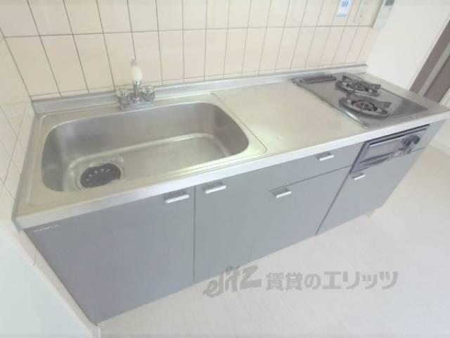 キッチン　システムキッチンが嬉しいですね