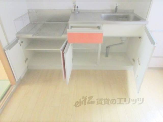 キッチン　収納