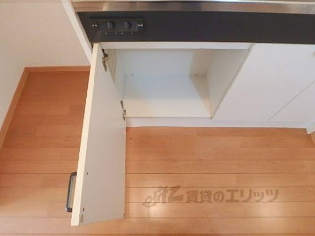 キッチン　収納