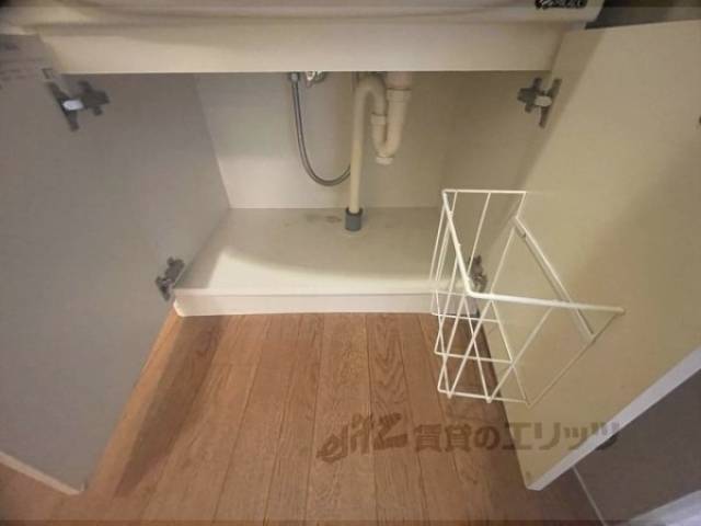 洗面所　洗面台収納