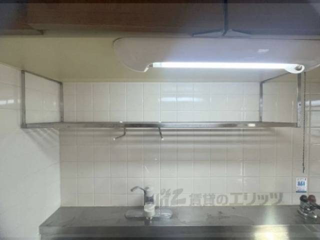 キッチン　網棚