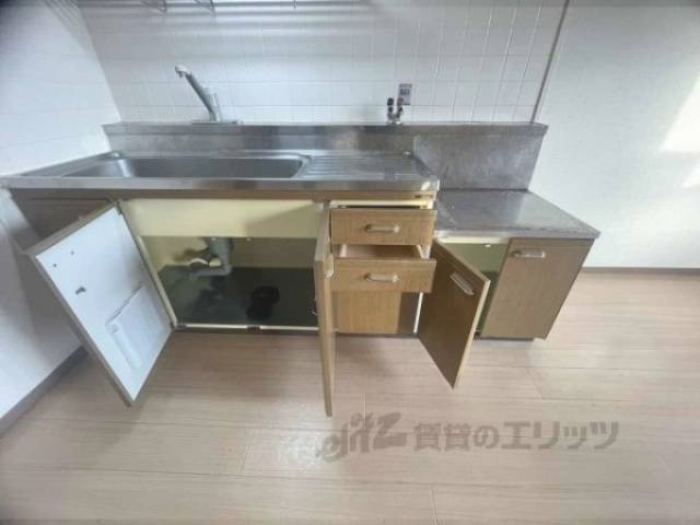 キッチン　下部収納