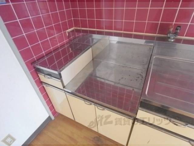 キッチン　コンロ置き場