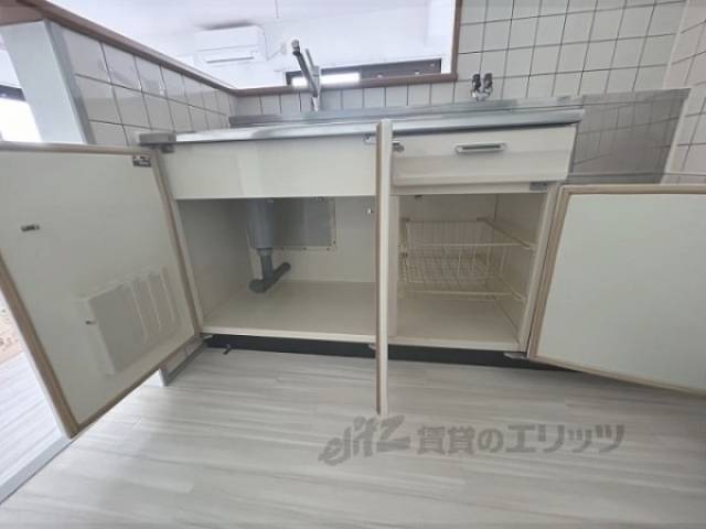 キッチン　収納