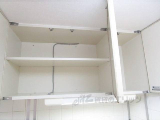 収納　上部収納