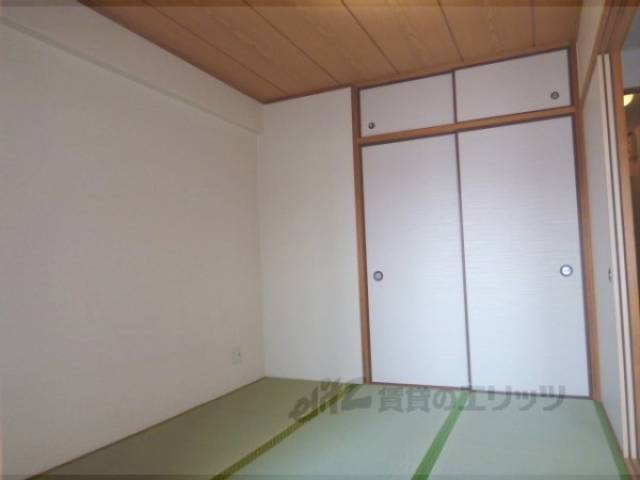 和室　日当たりの良い和室です。