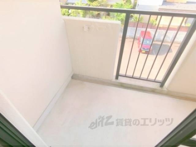 ベランダ　洋室部ベランダ