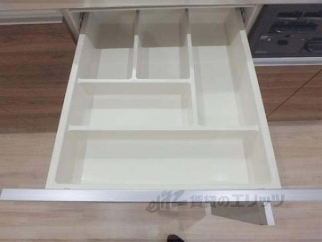 キッチン　下部収納