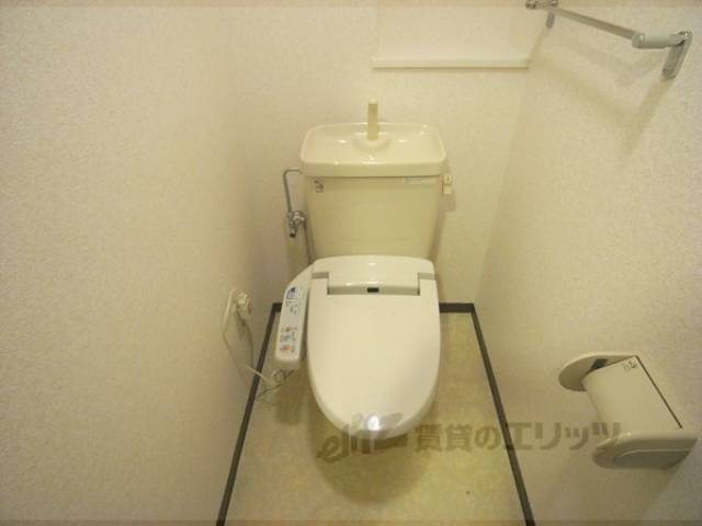 トイレ　洗浄機付き！