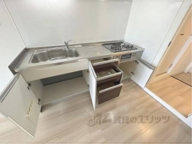 キッチン　キッチン下部収納