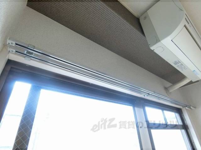 カーテンレール