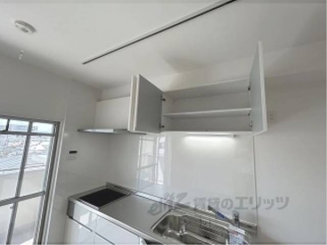 収納　キッチン上部収納