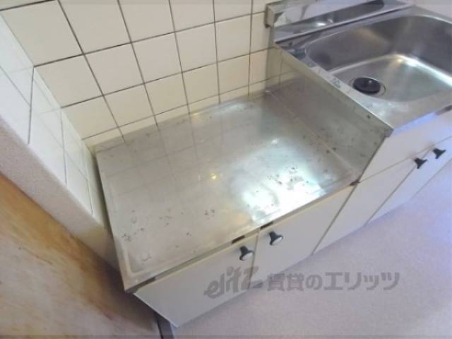 キッチン　コンロ置場