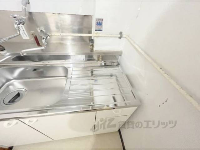 キッチン　コンロ置き場