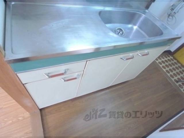 キッチン　下部収納