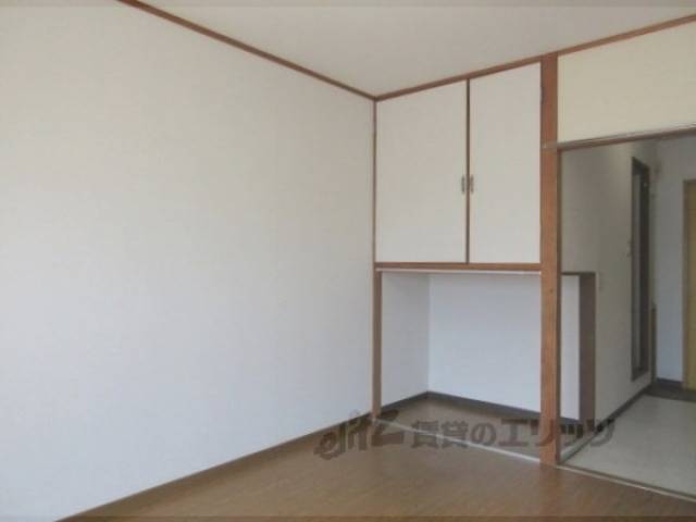 洋室　カーテンレール