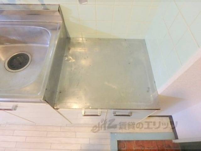 キッチン　コンロ置き場