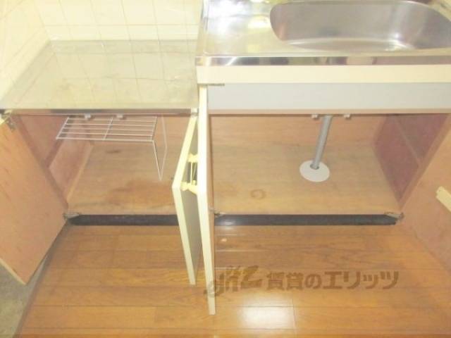 キッチン　下部収納