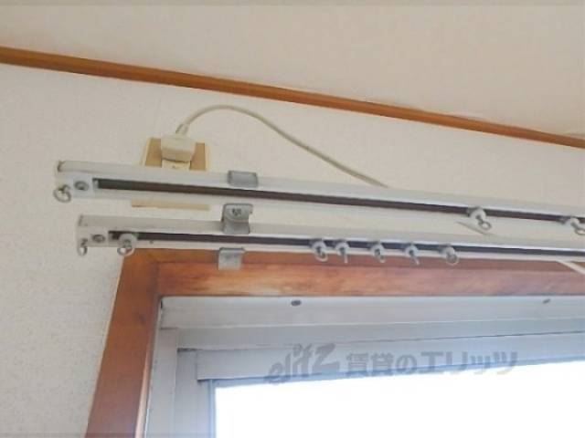 カーテンレール