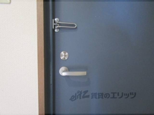 玄関　チェーンロック