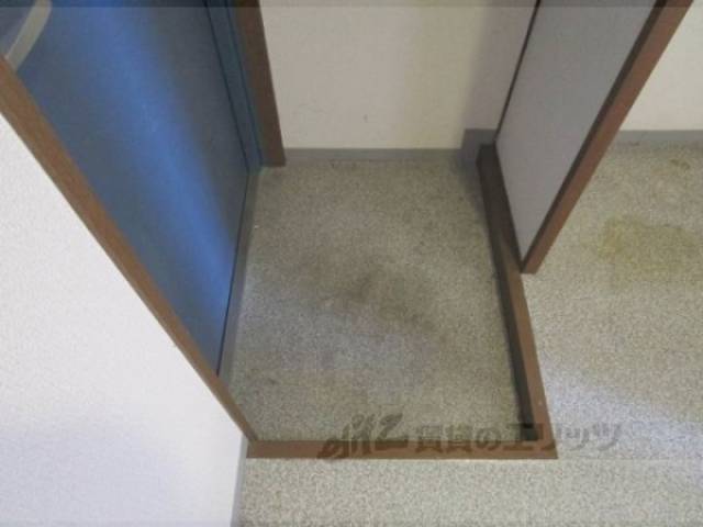 玄関　靴置き場