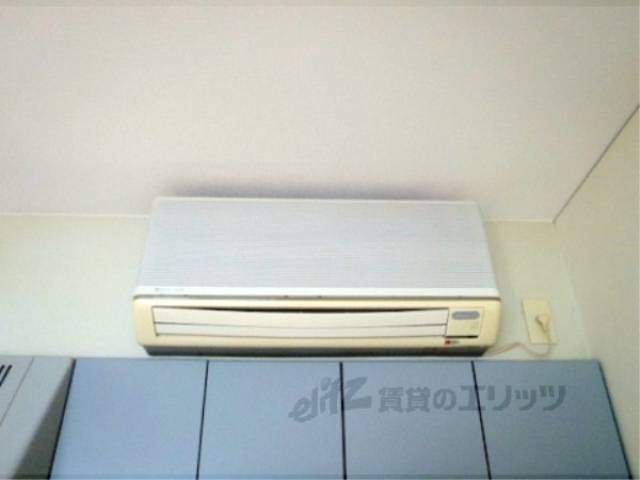 リビング　エアコン