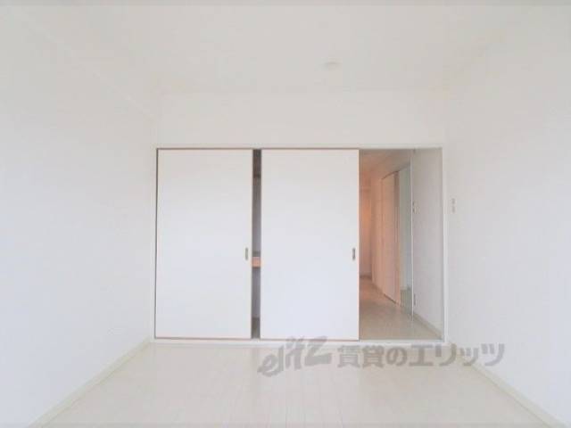 洋室　南側洋室