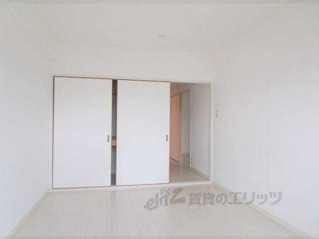 洋室　南側洋室