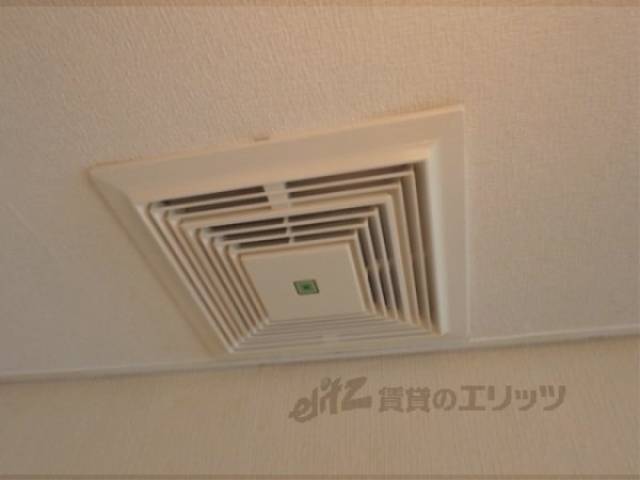 キッチン　換気扇